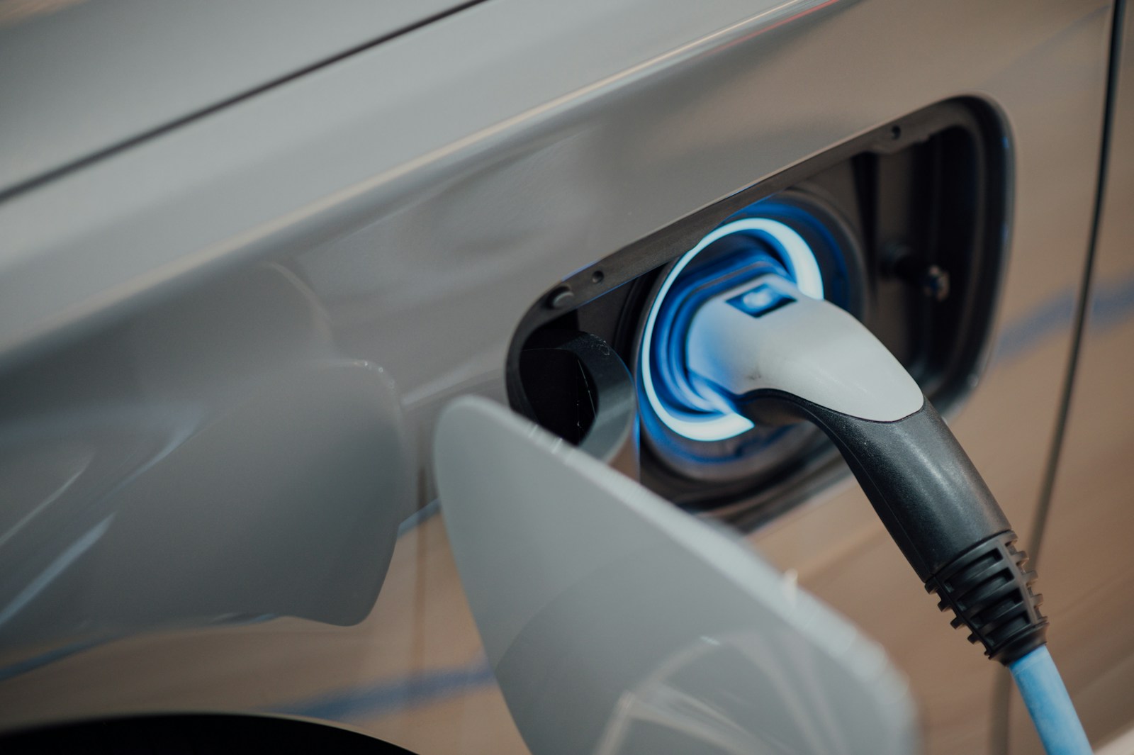 Die sensationelle Energieeffizienz von Elektroautos: Warum weniger wirklich mehr ist